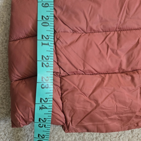 Reebok NEW WITH TAGS  Women's Burgundy and Orange Puffer Jacket. Size Small - Picture 15 of 15